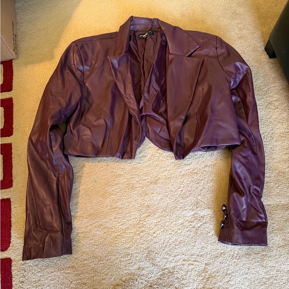 Ashley Parker + RTR Wine/Burgundy Cropped Blazer - Picture 3 of 11